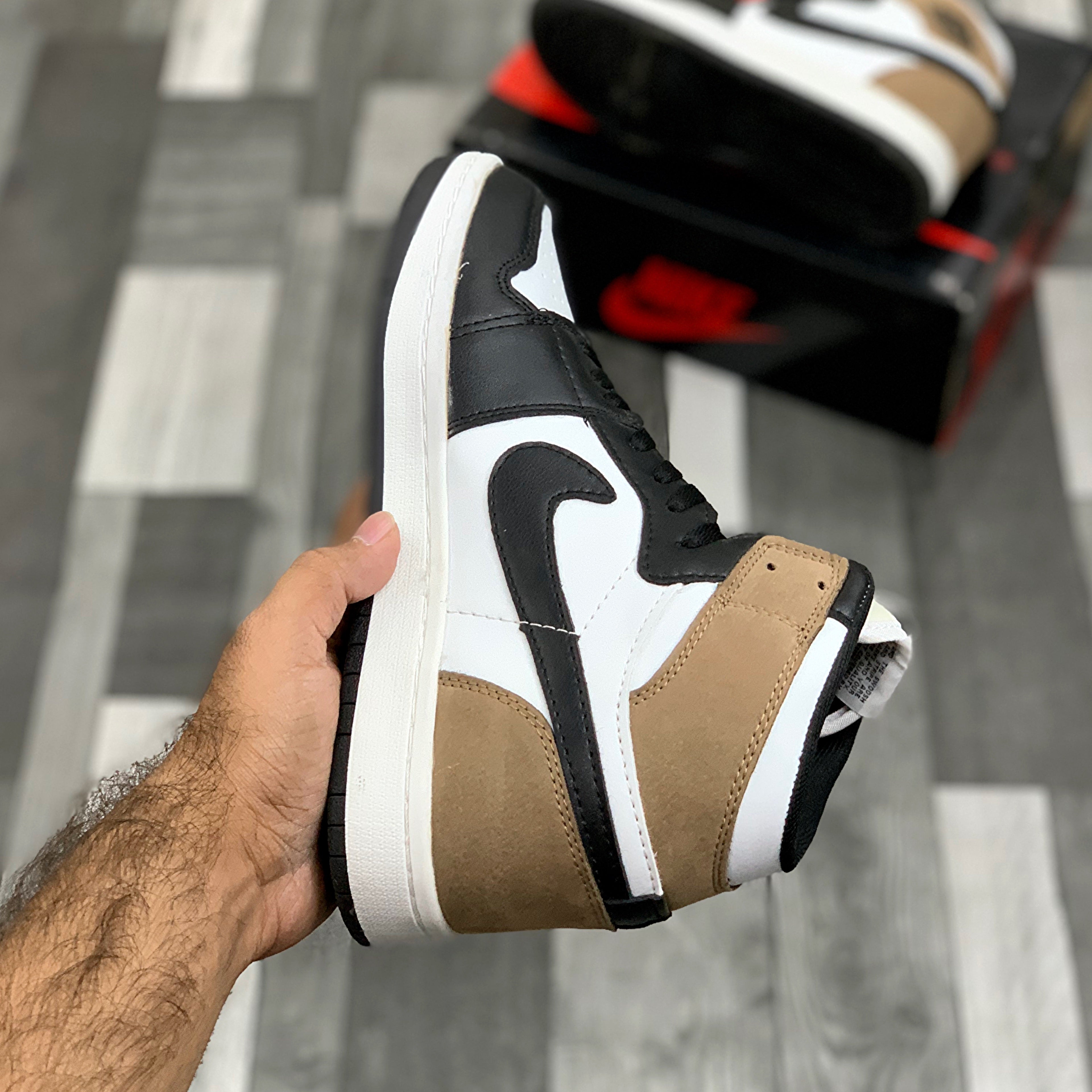 AJ-1 hightops (Dark Mocha)