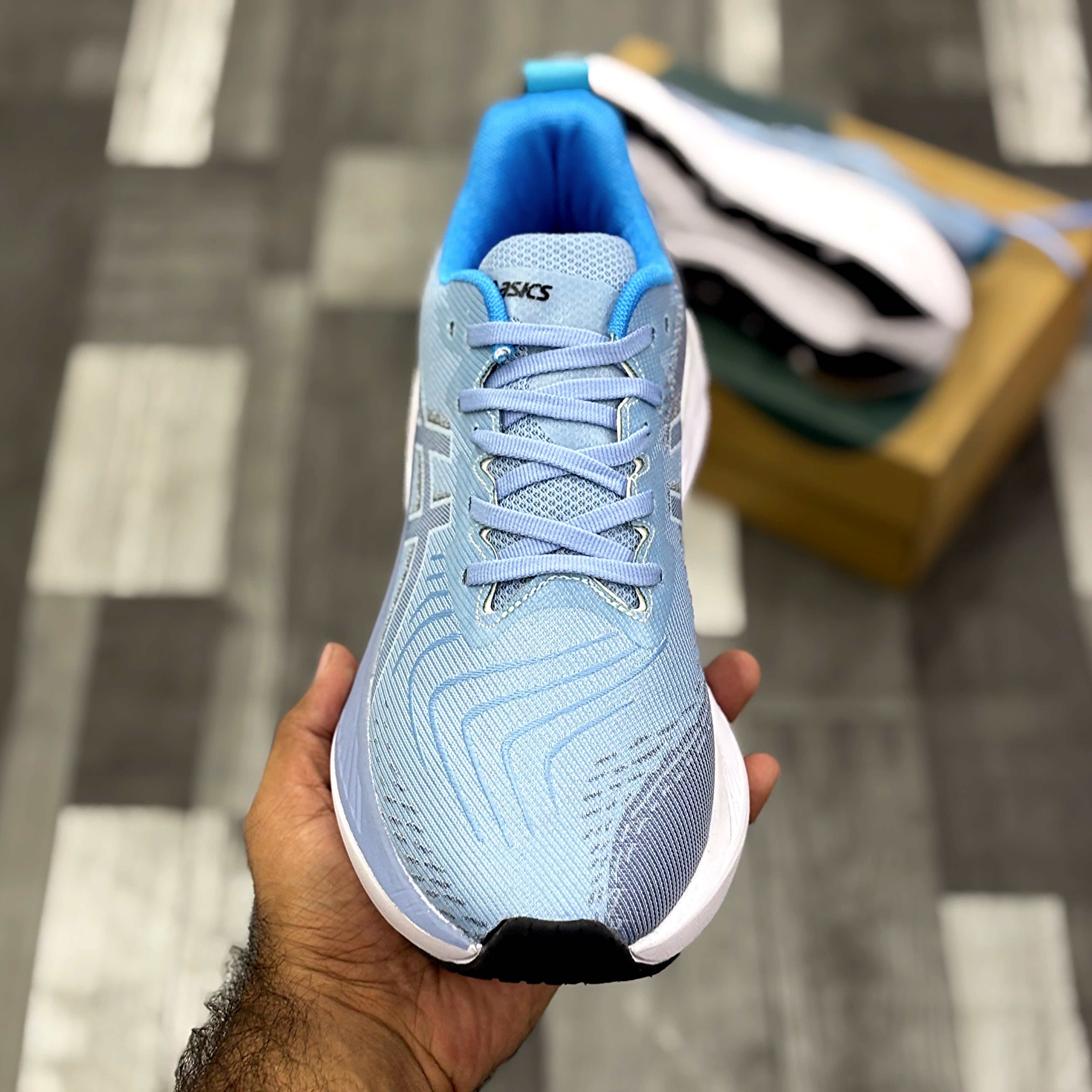 Asics Novablast 4 (Blue)