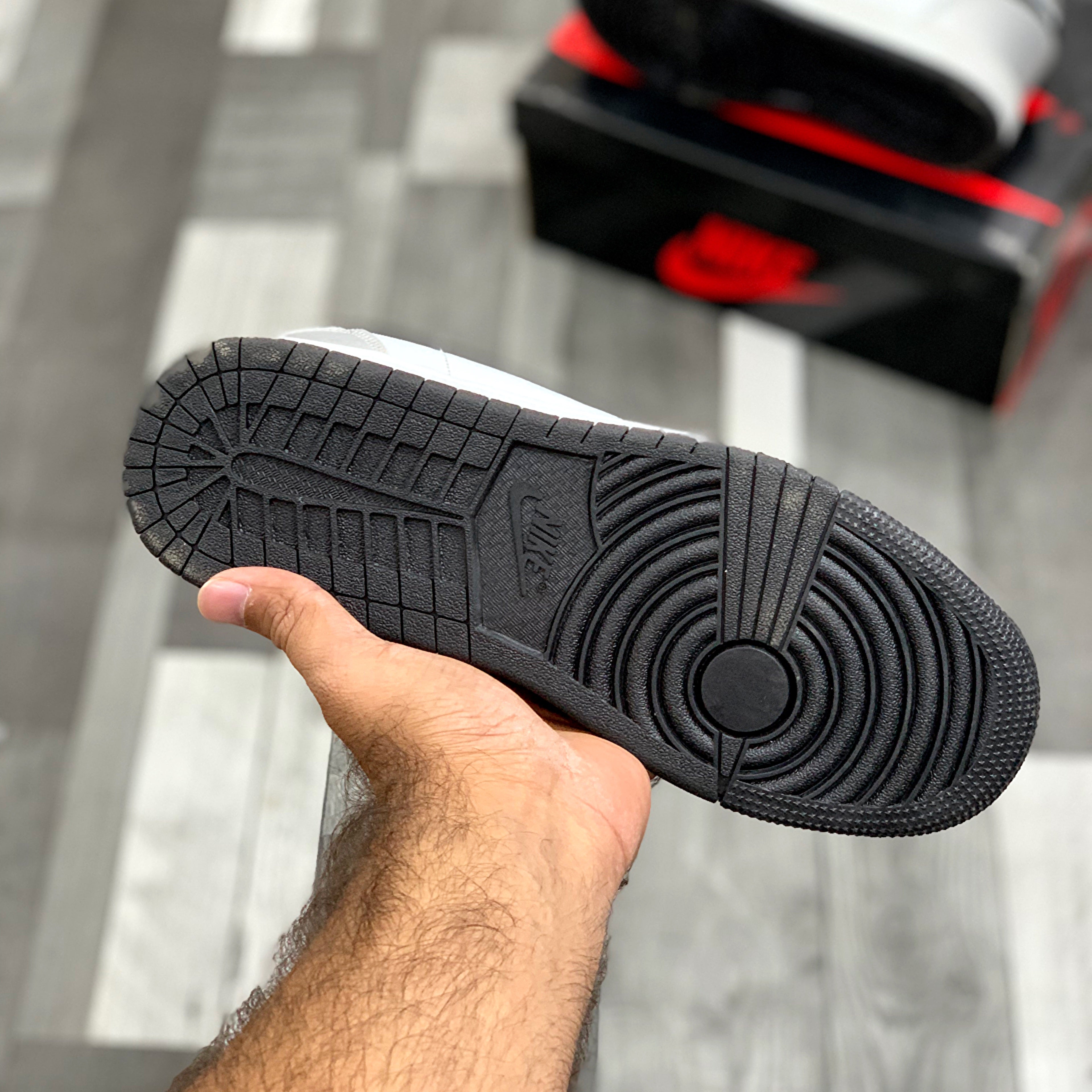 AJ-1 hightops (Metallic Black)