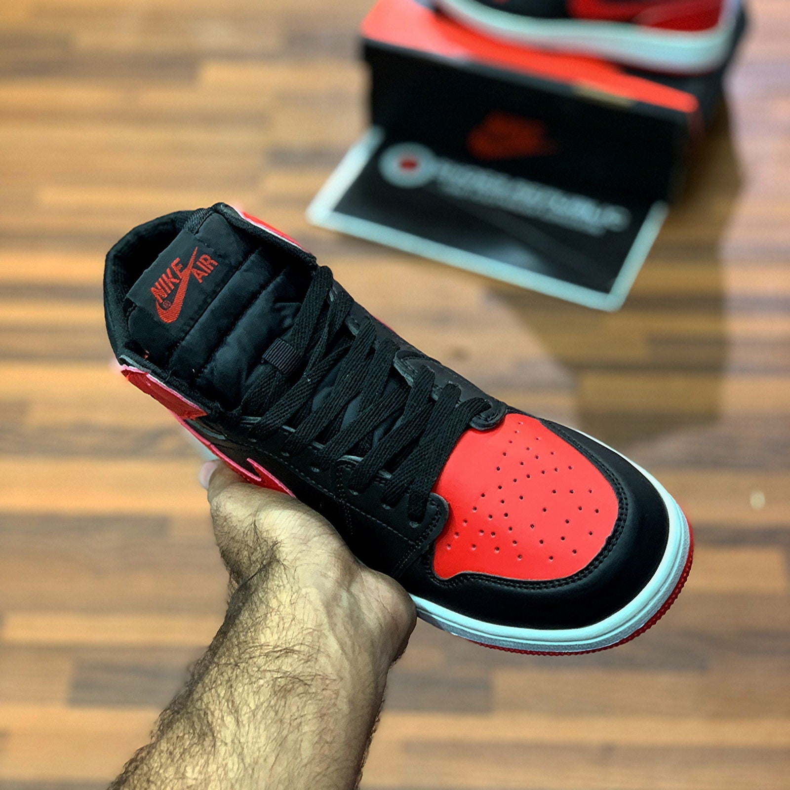 Aj-1s Hiightopps "Bred" - ShoesRepublic