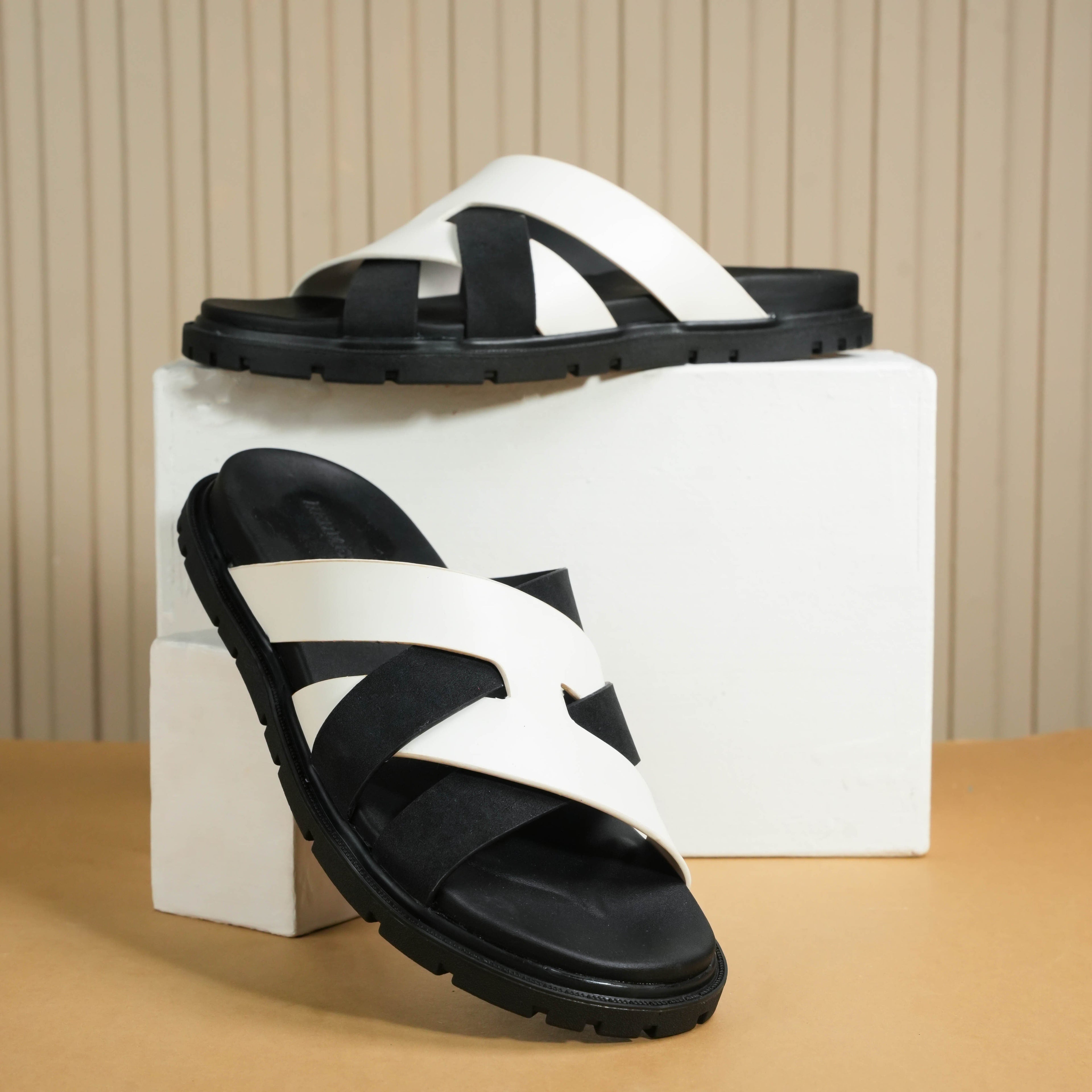 Kazimir (White Black)