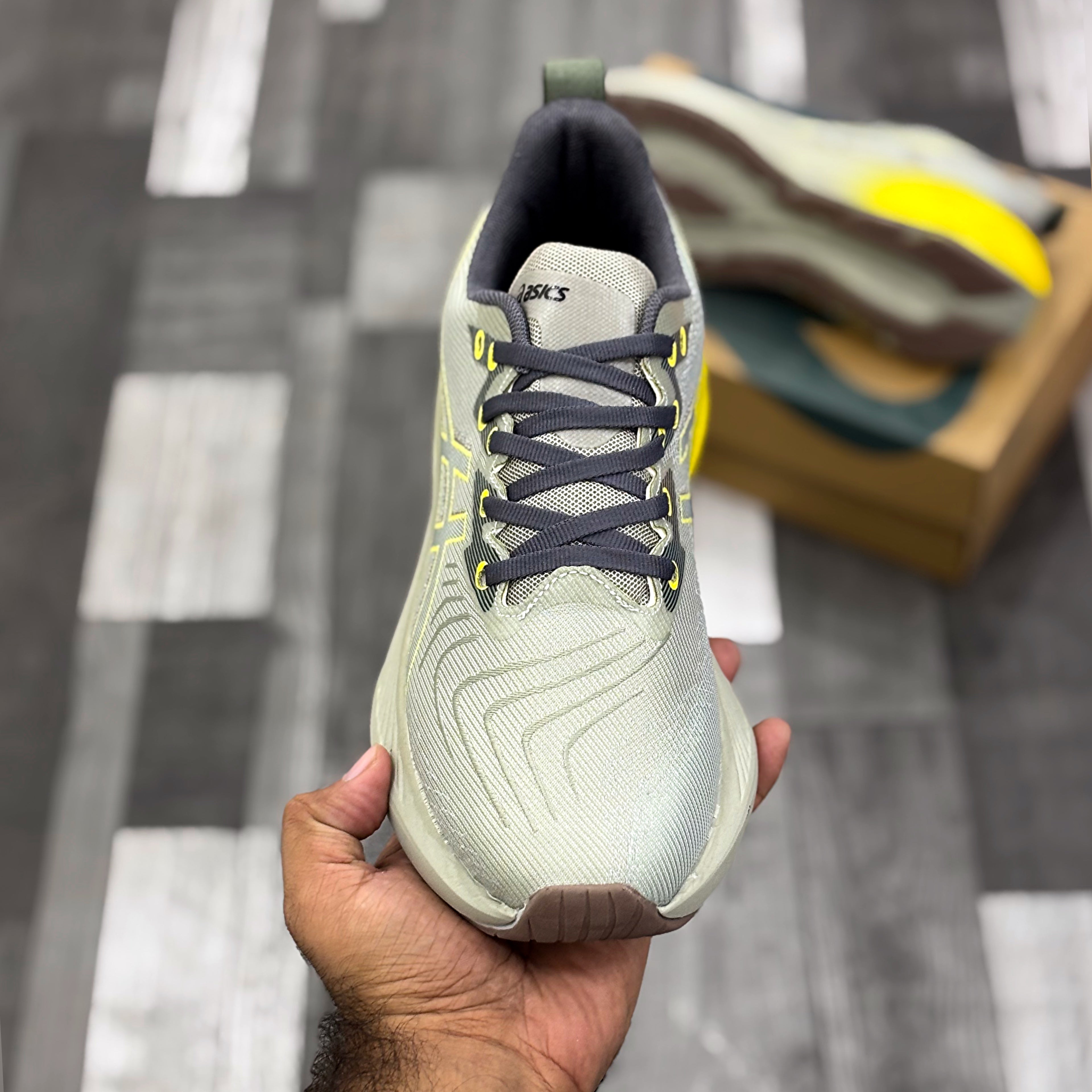 Asics Novablast 4 (Olive)