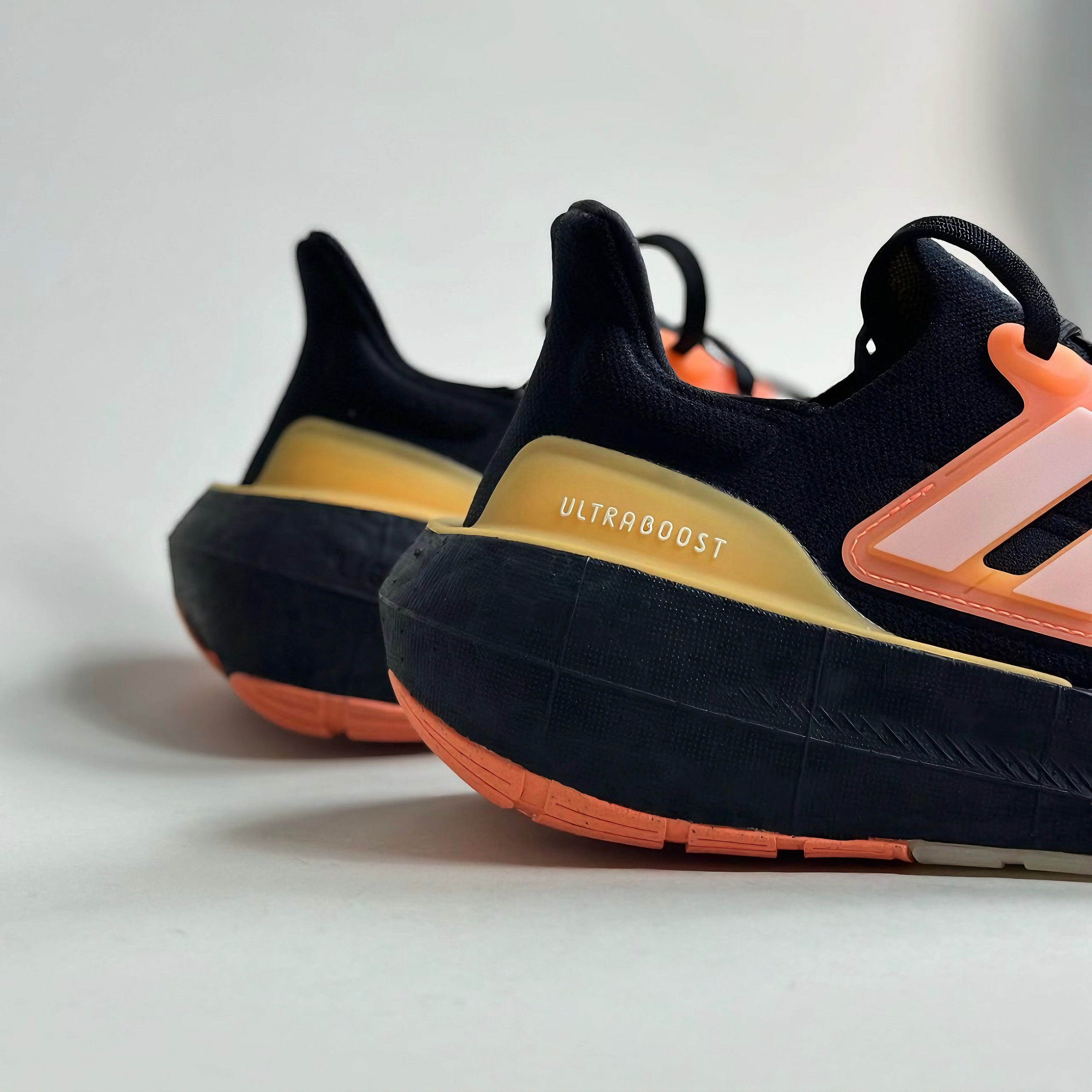 UB LightBoost 23 (Black Fire) PREMIUM BATCH