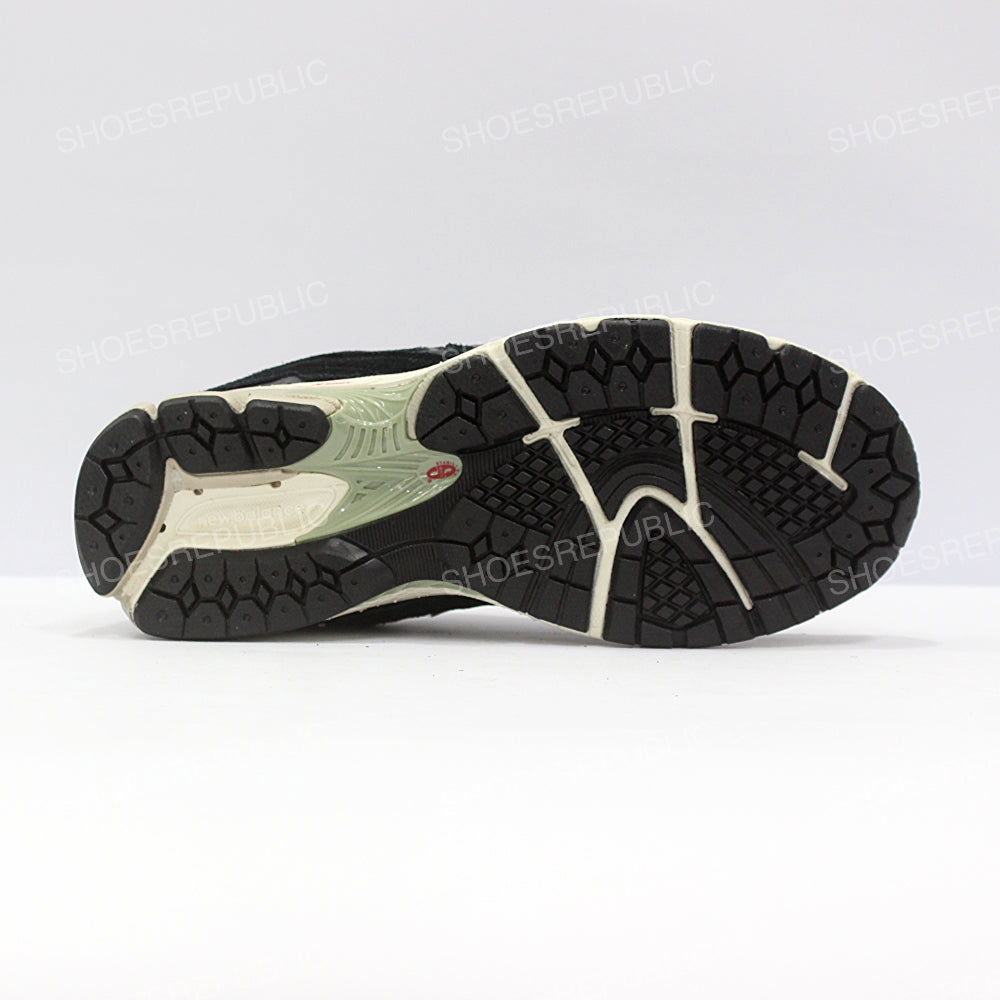 NB 2002rr Prottection Packk “Black Grey” Premium Batch - ShoesRepublic