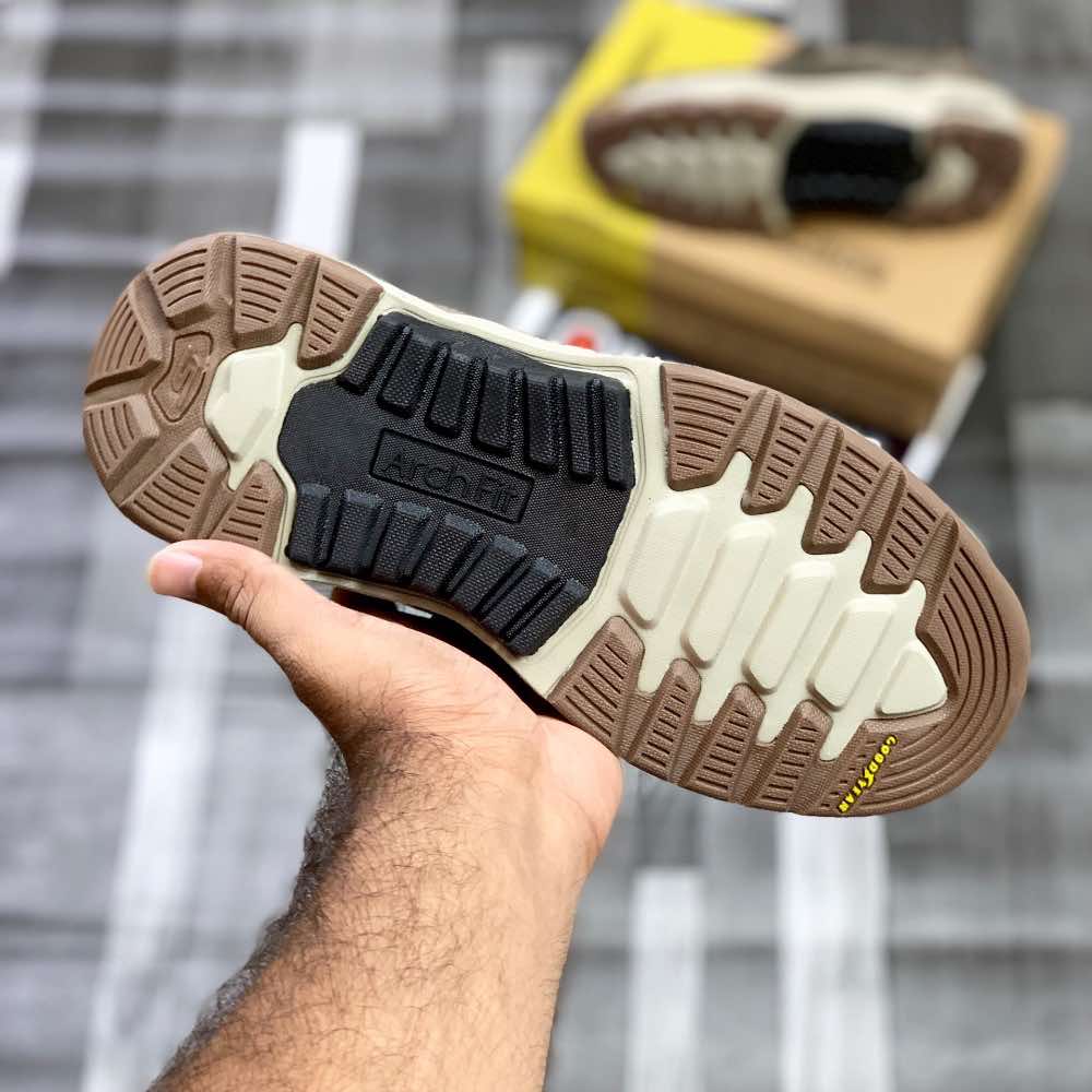 Skecherrs Archfitt Slip-In "Natural Brown" - ShoesRepublic