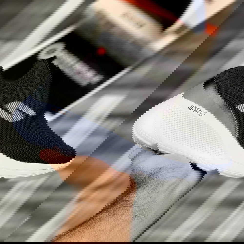 Skecherrs GoRun UltraGo “Black White" - ShoesRepublic