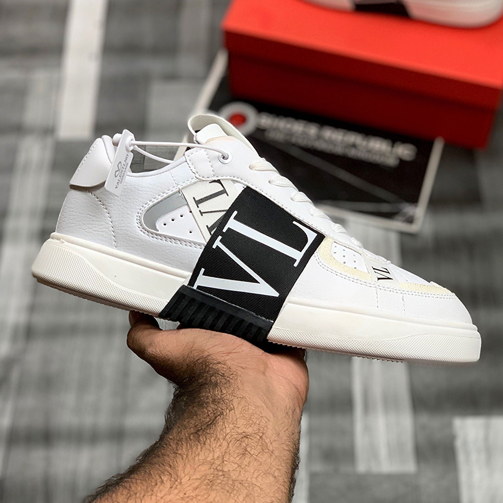 Valentiino VL7N (White-Black) Premium Batch - ShoesRepublic