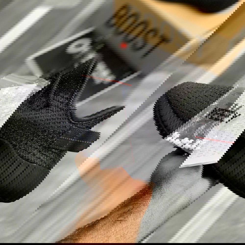 Yeeezzyy 350 v2 (Triple Black) 1:1 UA batch - ShoesRepublic