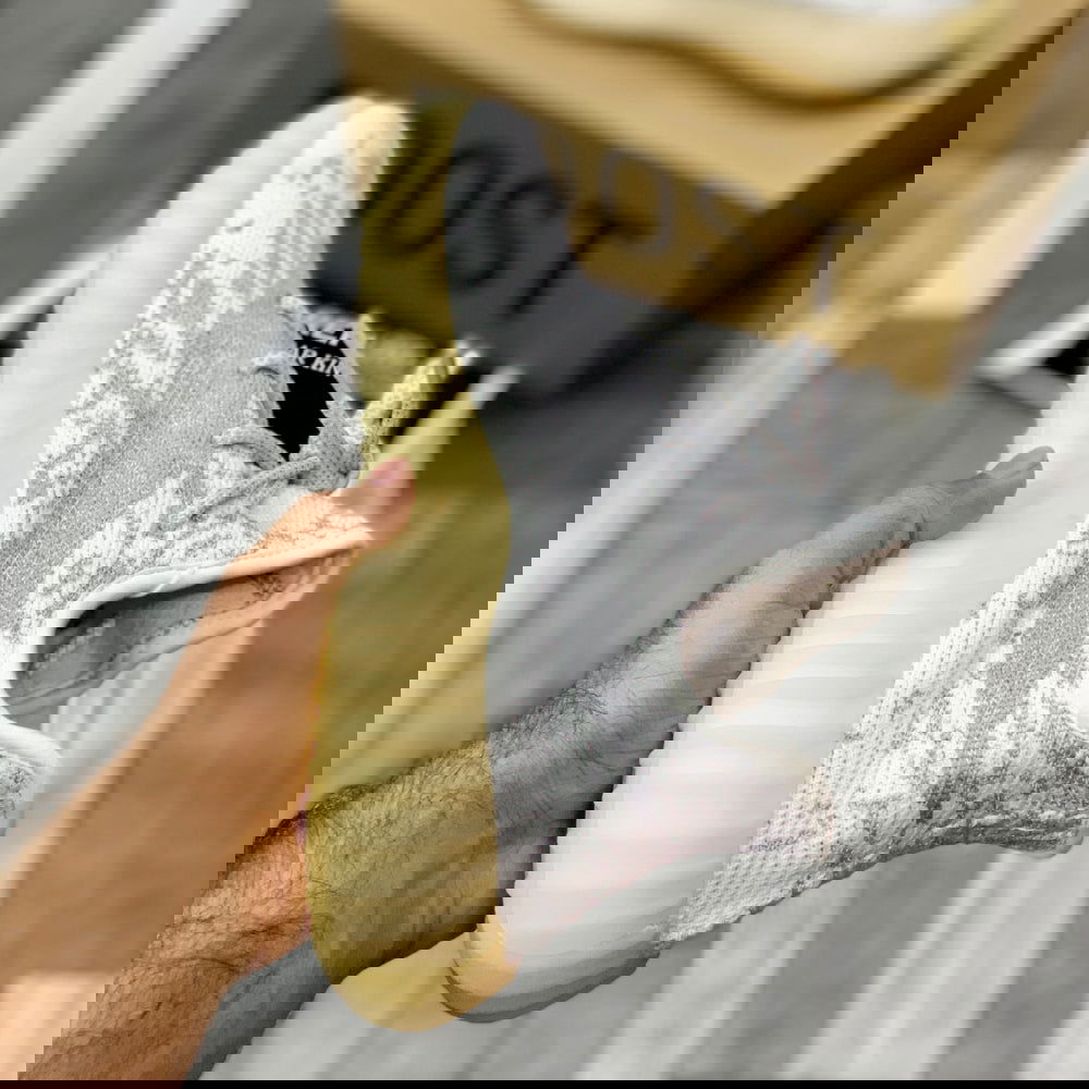 Yeeezzyy 350 v2 x Diiorr Reflectiive (Cream) Real Boost Premuiim Batch - ShoesRepublic