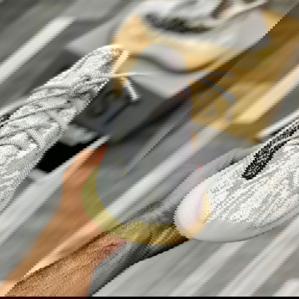 Yeeezzyy 350 v2 x Diiorr Reflectiive (Cream) Real Boost Premuiim Batch - ShoesRepublic