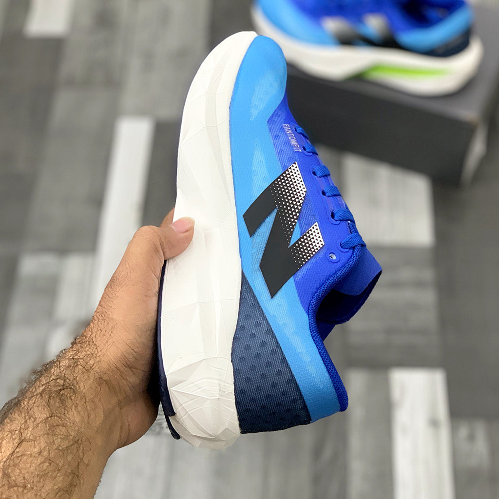 NB Fuelcell Rebel V4 (limelight blue)