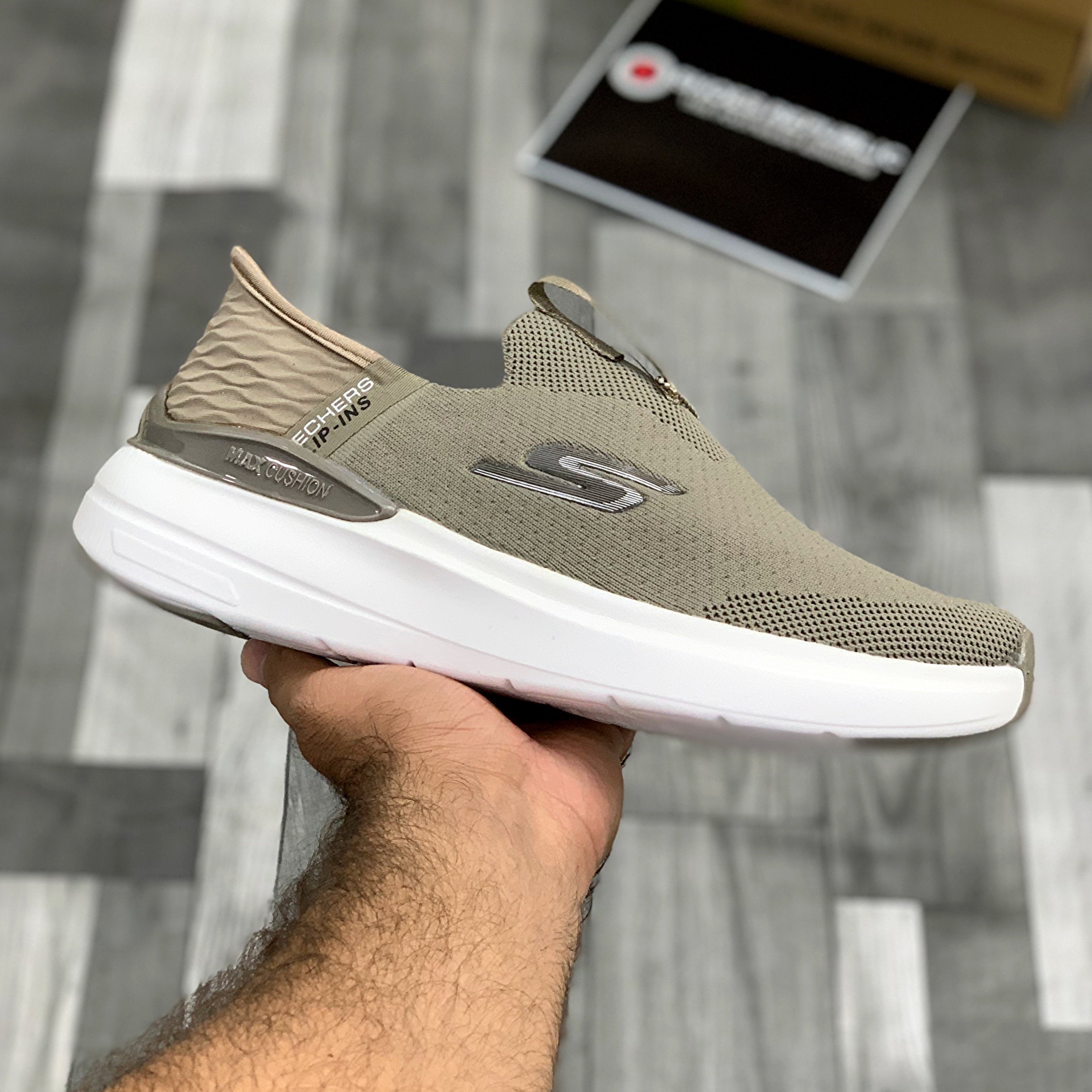 Skeccherrs Slip-Ins Memory Foam (Khakki)