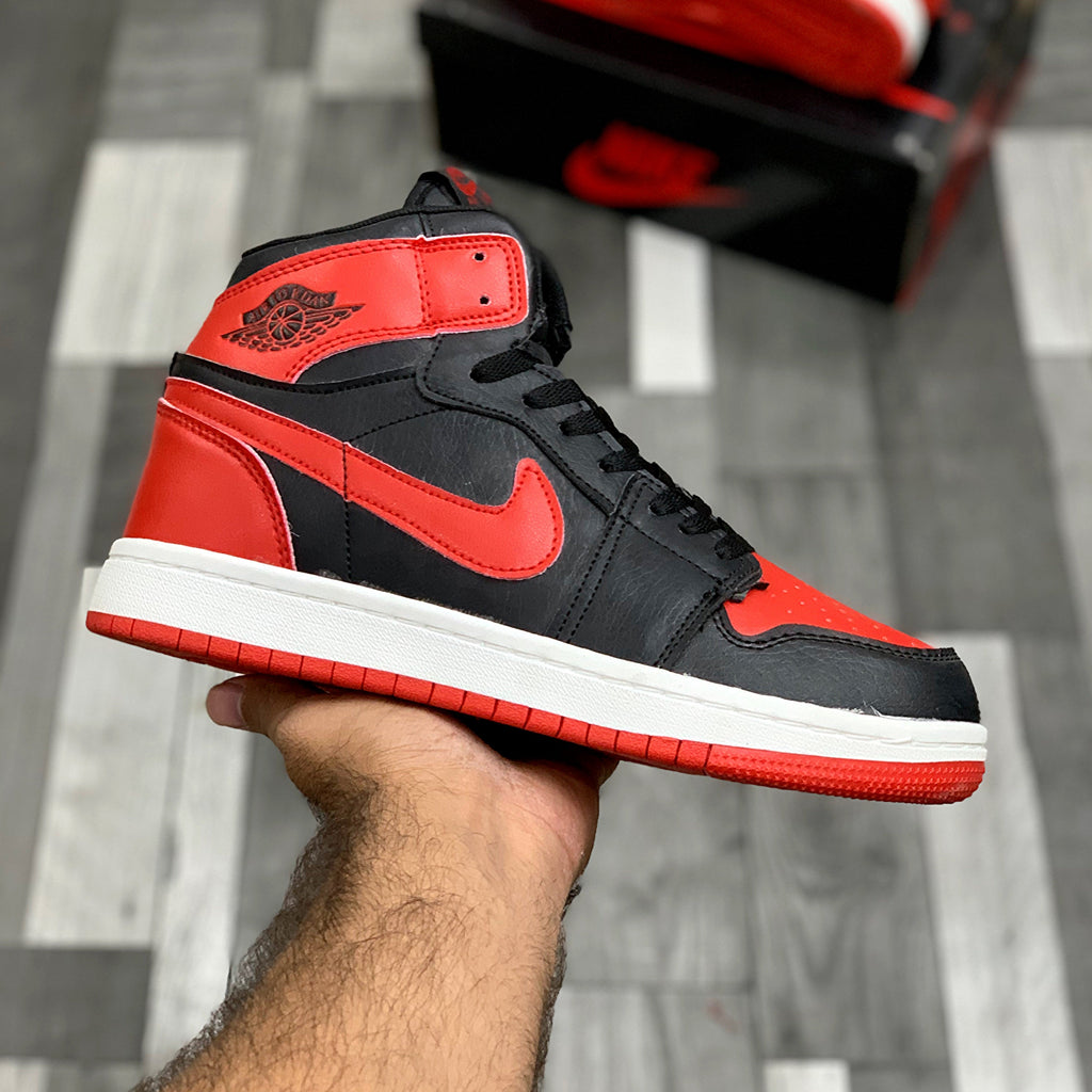AJ-1 hightops (Bred)