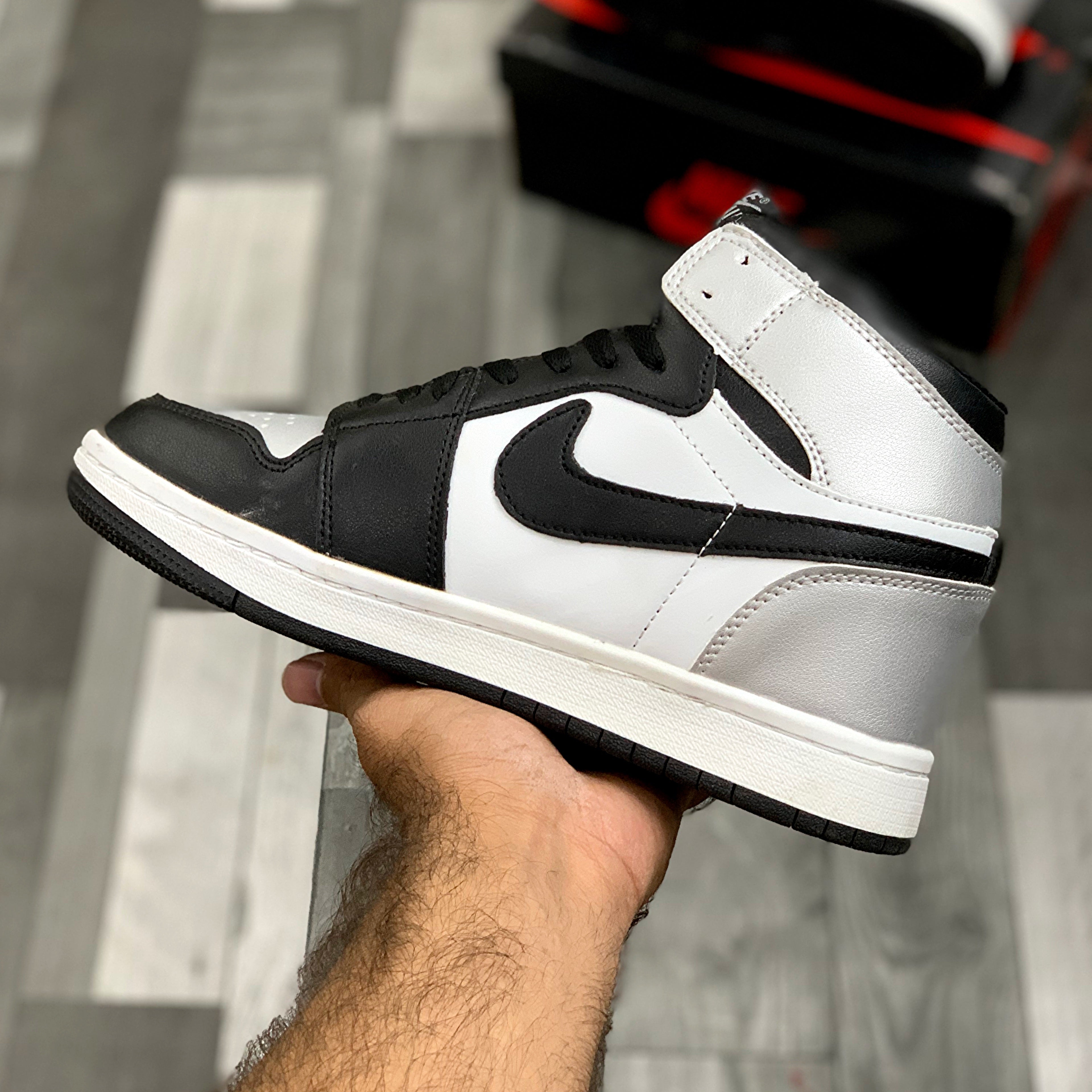 AJ-1 hightops (Metallic Black)