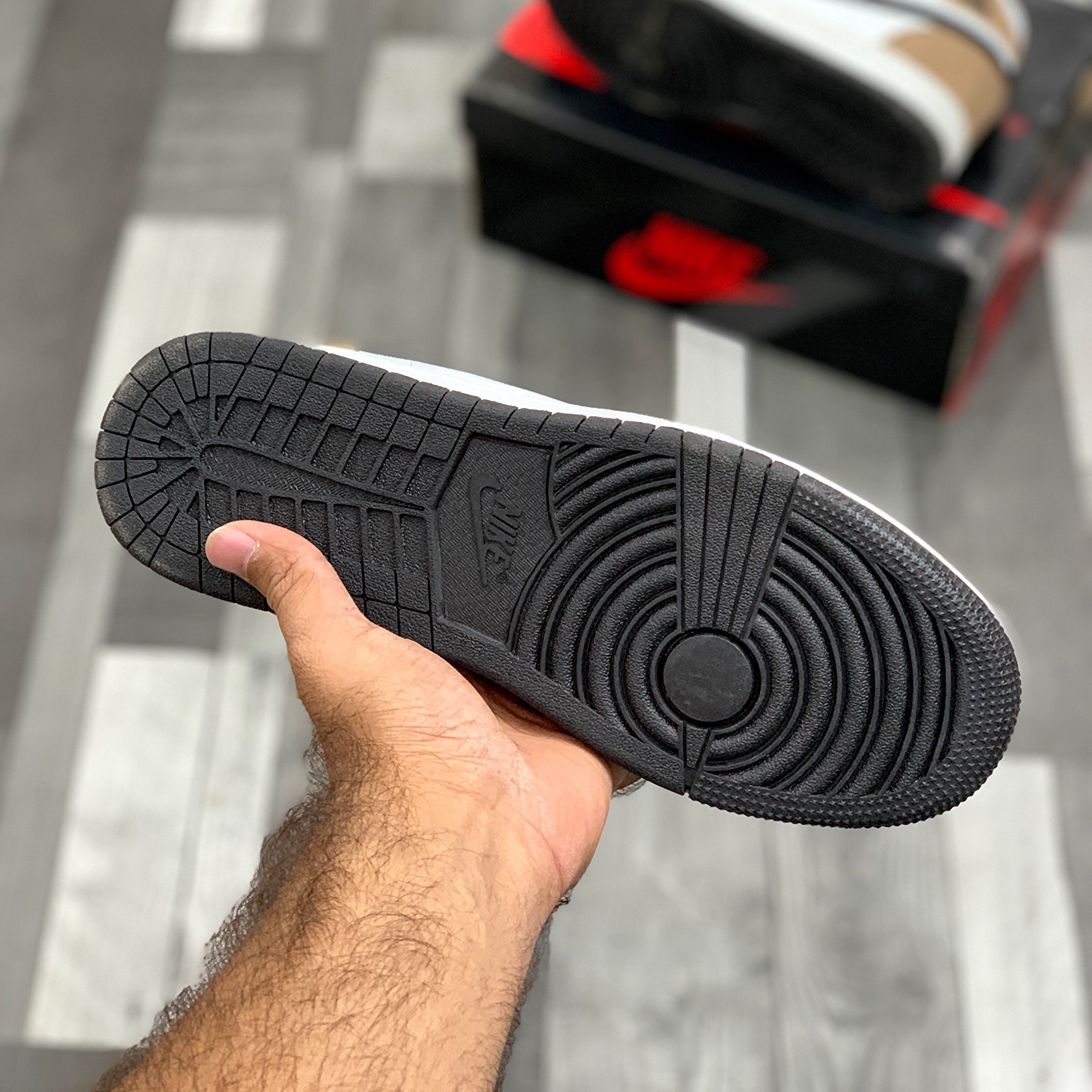 AJ-1 hightops (Dark Mocha)