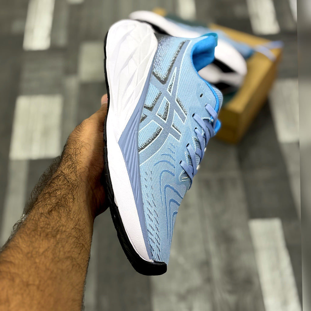 Asics Novablast 4 (Blue)