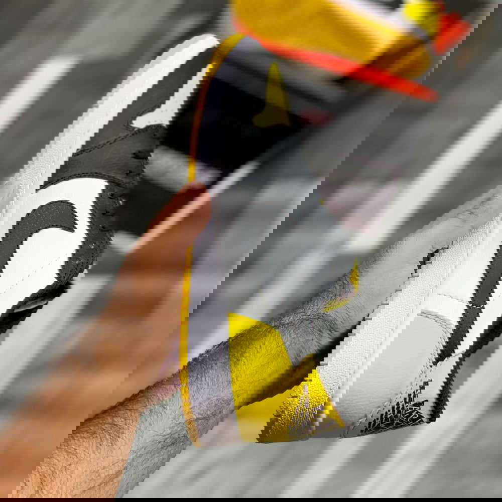 Aj-1 lows Traviis (Yellow) - ShoesRepublic 