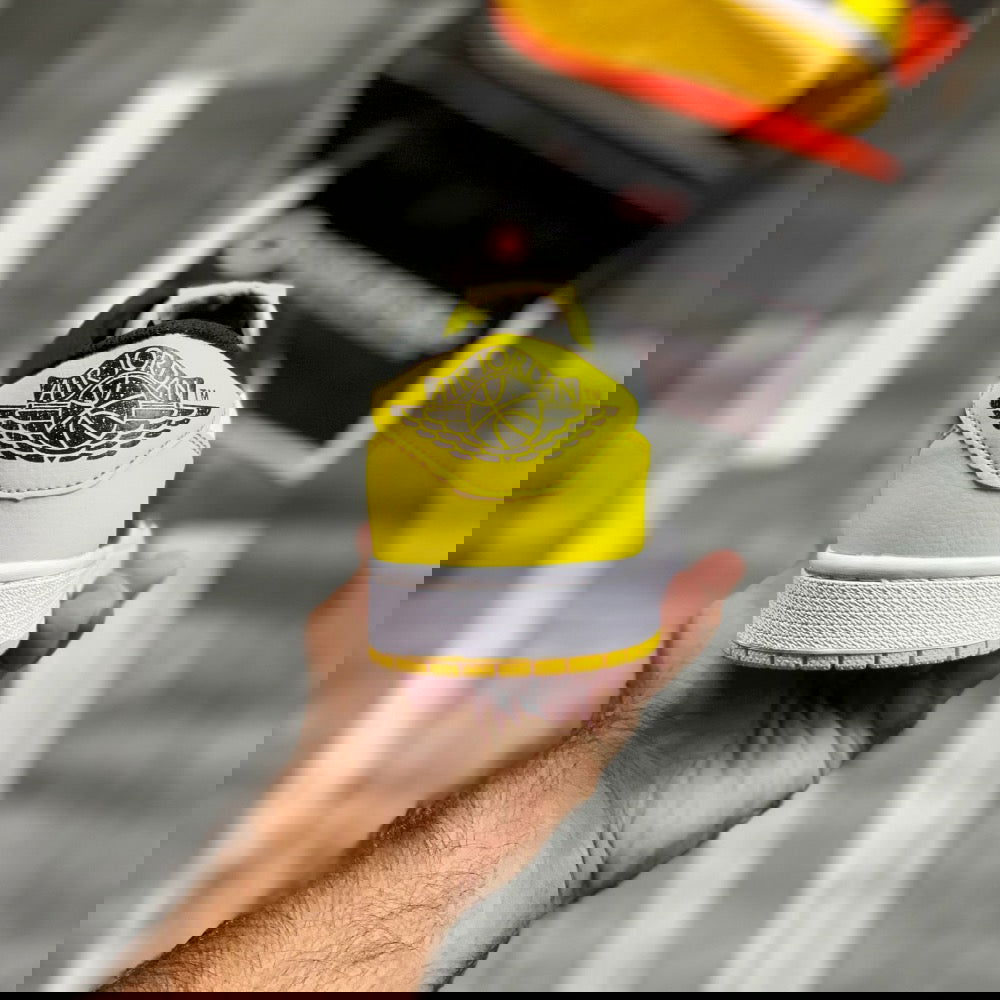 Aj-1 lows Traviis (Yellow) - ShoesRepublic 