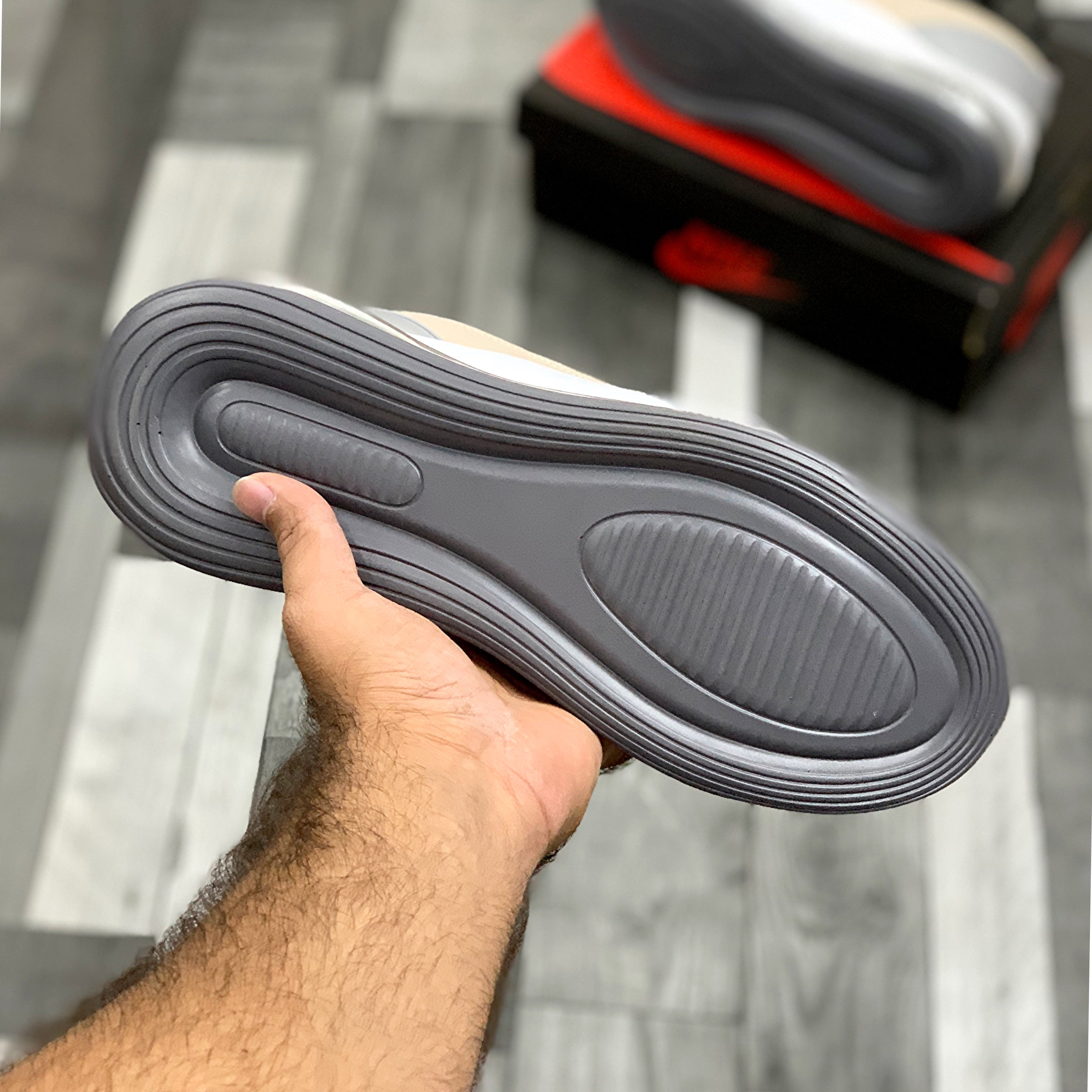 Air Max (Charcoal Brown)