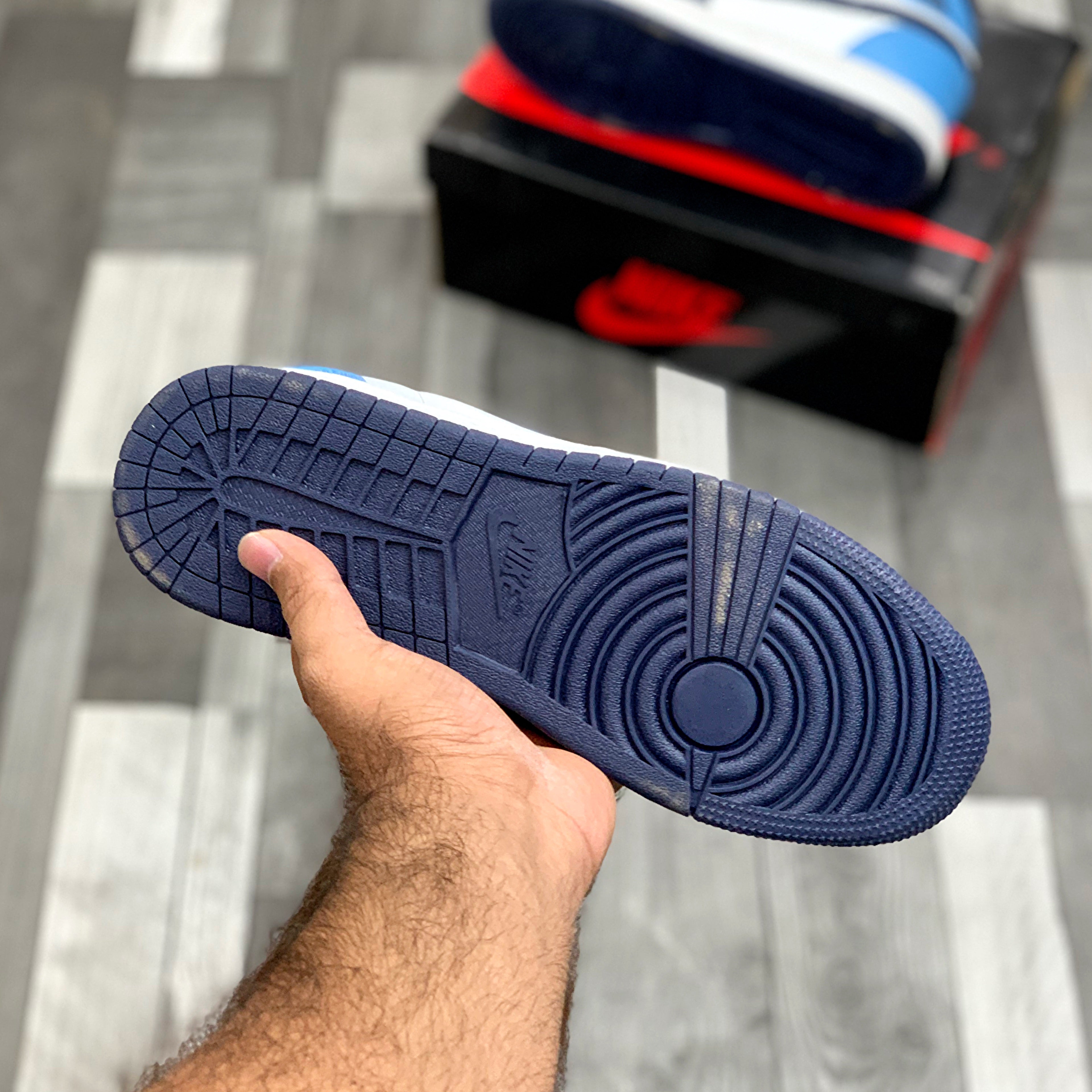 AJ-1 hightops (Obsidian Blue)