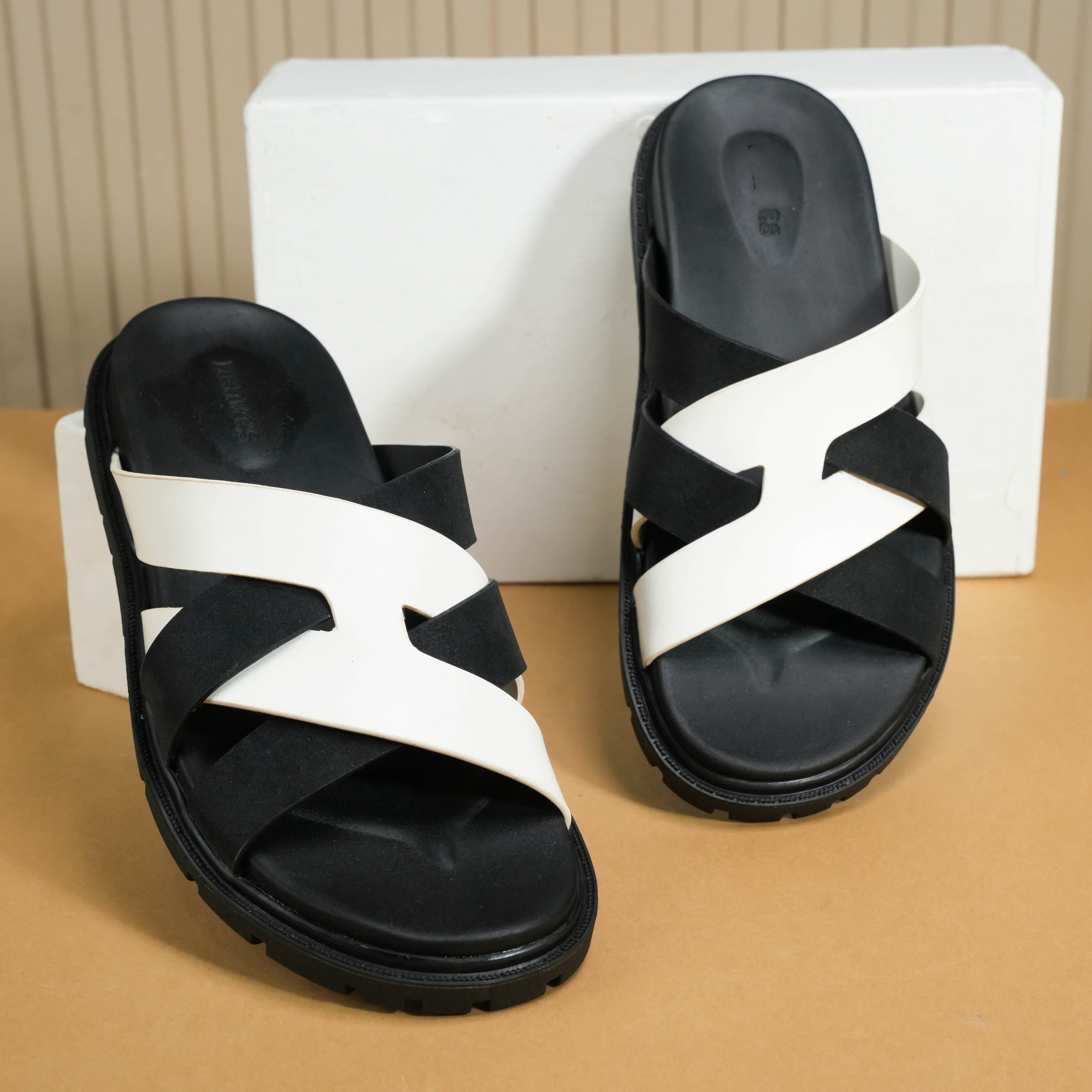 Kazimir (White Black)