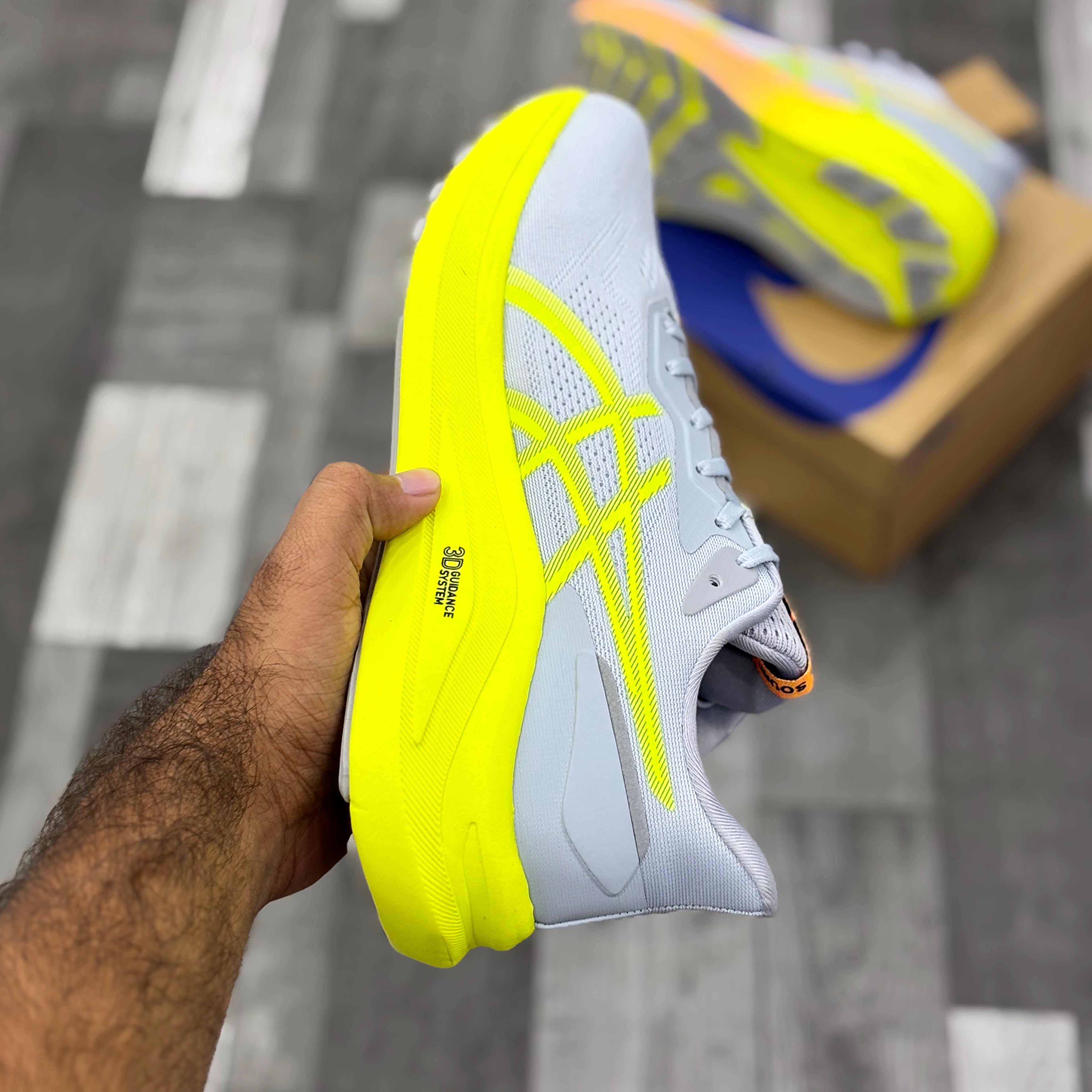 Asics GT-1000 13 (Hyper Neon)