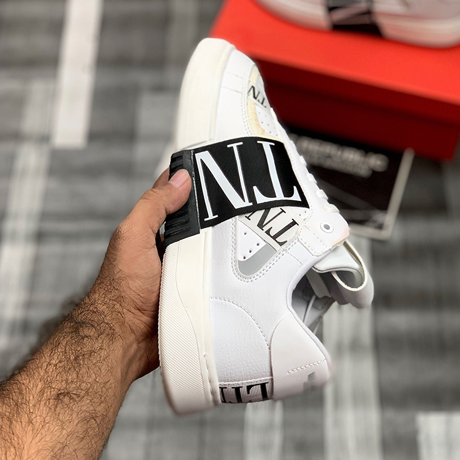 Valentiino VL7N (White-Black) Premium Batch - ShoesRepublic 