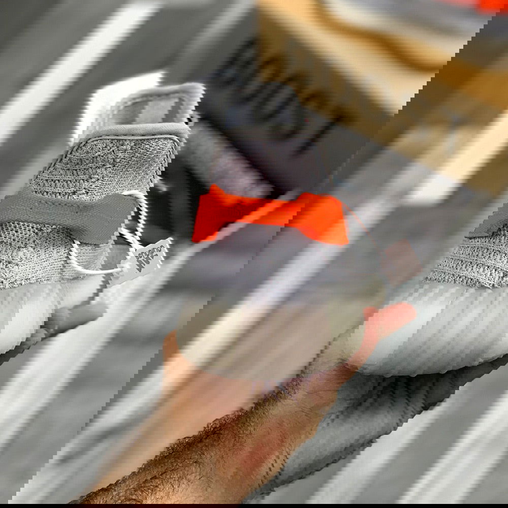 Yeeezzyy 350 v2 (Tail Lights) 1:1 UA batch - ShoesRepublic 