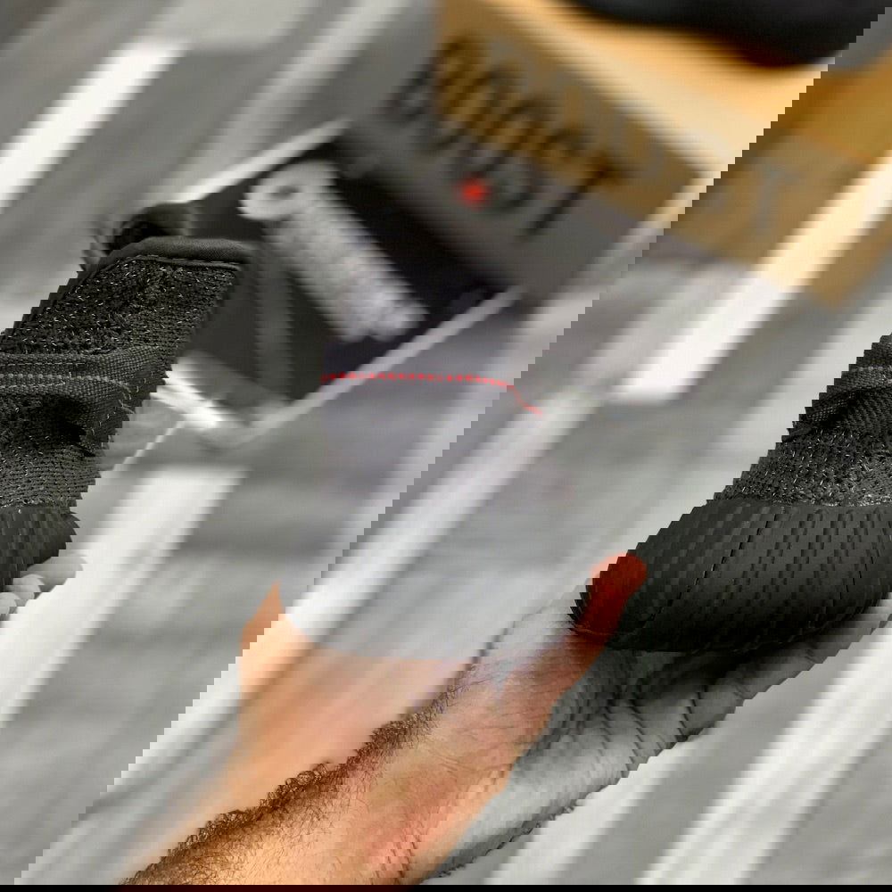 Yeeezzyy 350 v2 (Triple Black) 1:1 UA batch - ShoesRepublic 