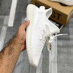 Yeeezzyy 350 v2 (Triple White) 1:1 UA batch - ShoesRepublic 