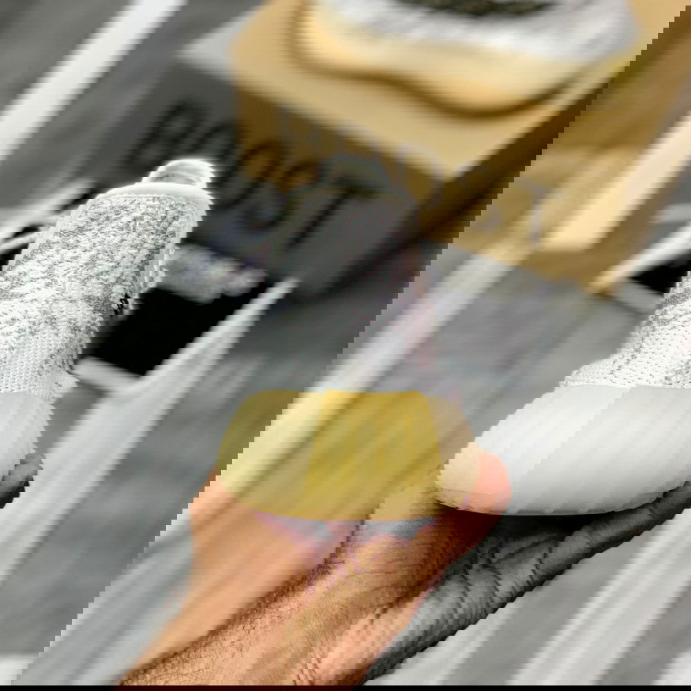 Yeeezzyy 350 v2 x Diiorr Reflectiive (Cream) Real Boost Premuiim Batch - ShoesRepublic 