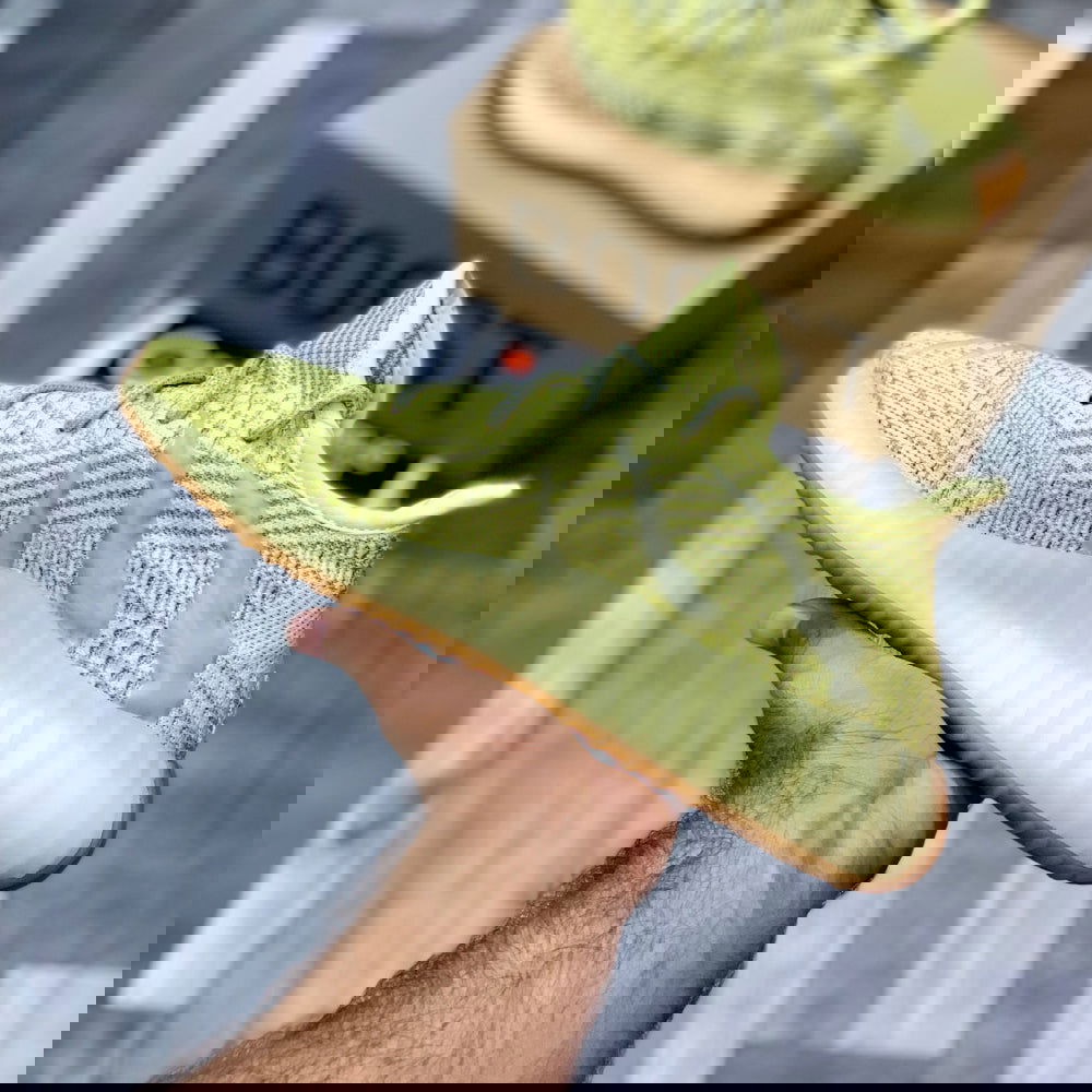 Yeeezzyy 350 v3 Glow (Antilia) Real Boost Premuiim Batch - ShoesRepublic 